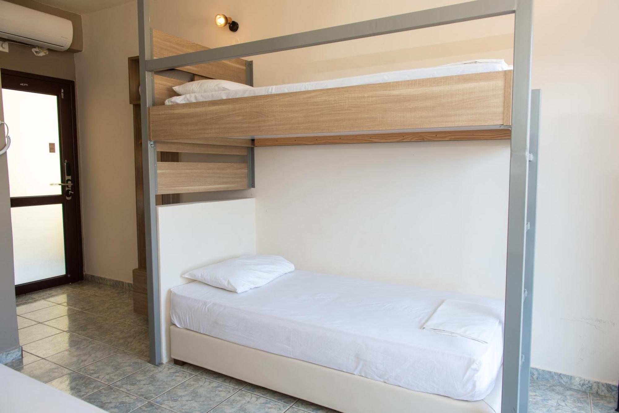 Hotel Tota Marinou à Agioi Apostoli Extérieur photo